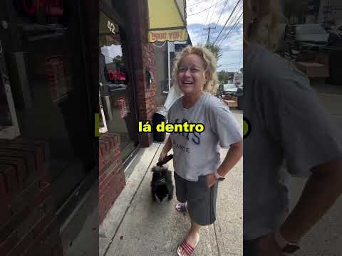 ELE FEZ ELA ACREDITAR QUE NÃO TINHA NINGUÉM PRA ATENDER ELA! 🤣 #shorts #curiosidades