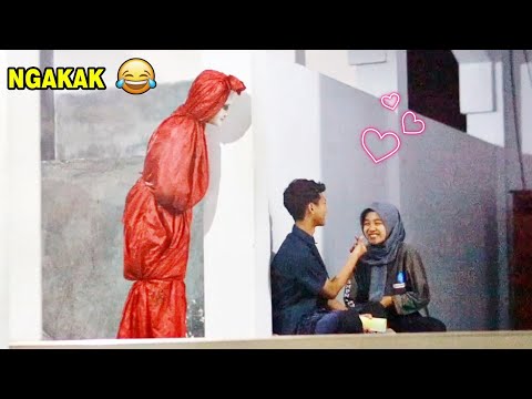 Prank Pocong Terlucu ! Jahilin Orang Pacaran ! Dijamin Ngakak Kocak 🤣