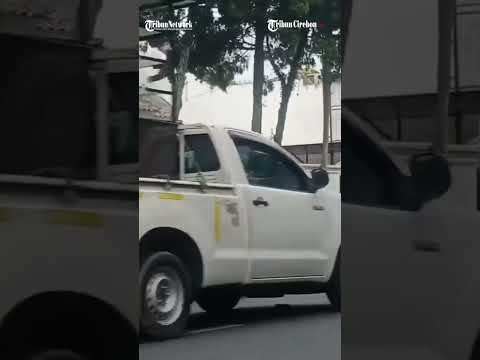 Anak Muda Itu Sudah Berulang Kali Minta Maaf. Eh, Tetap Dihajar Juga Sampai Kejang-kejang