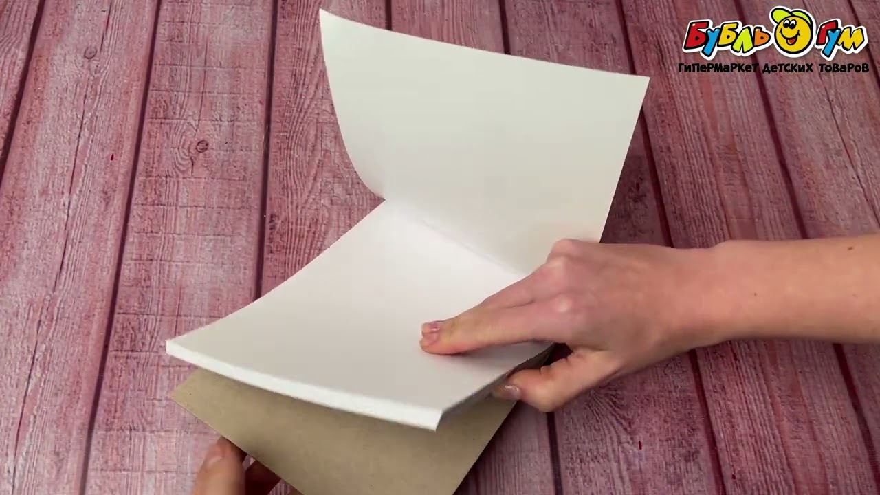 Скетчпад аниме Девочка в наушниках с радужным блеском - видео