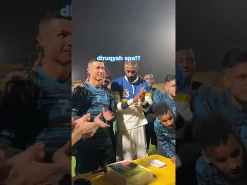 ACARA SYUKURAN QUATTRICK RONALDO DI LIGA ARAB