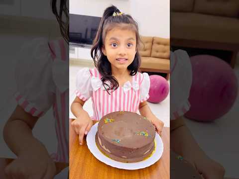 Mama and Papa stole Aruโs cake ๐ ๐ฑ Tom&Jerry #shorts