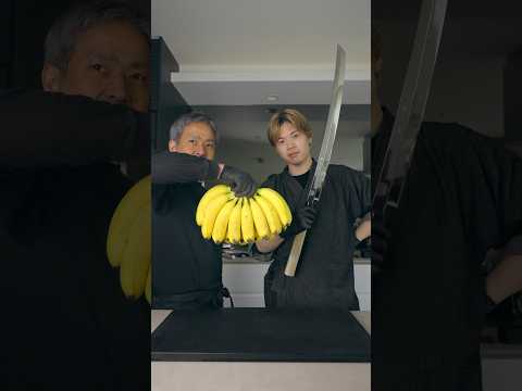 I can't cut the banana, so I sharpen the Big Tuna knife.バナナが切れなかったのでマグロ包丁を研ぎます🔪✨@jikkoshacho