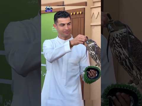 Ronaldo bird lover ? #shorts