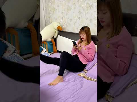He really turned her belly into a drum! π₯π #shorts #couplecomedy #funnyvideos