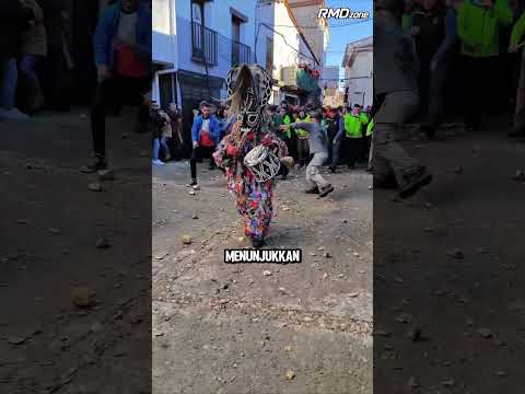Tradisi Kuno Mengusir Maling dari Desa