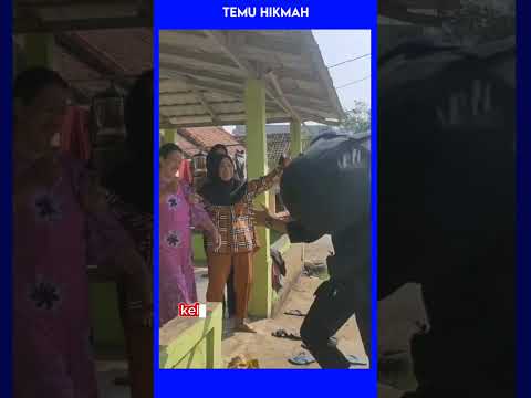 Harunya Kepulangan Polri: Pelukan dan Air Mata di Depan Rumah