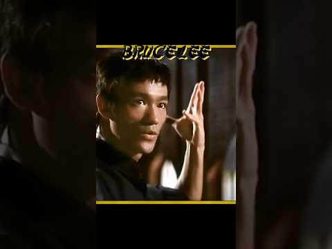 Master Bruce Lee Amezing Kicks Tribute 🦵💪🥋💥#brucelee #jeetkunedo #martialarts #kicks #youtubeshorts