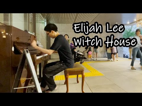 This Dude Punches Street Piano Instead of Playing
