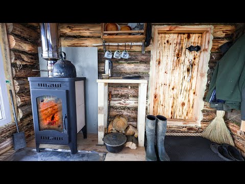 The log cabin saved my life. A dangerous and long way home. I get food in the forest - BEST ASMR