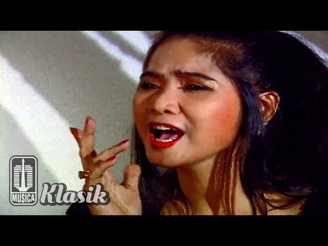 Vina Panduwinata - Aku Makin Cinta (Official Music Video)