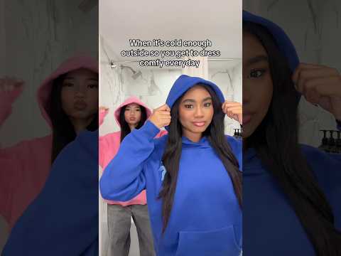 hoodie szn 💙🩷 ​⁠@pinkpalmpuff ​⁠@alyssaavlogs1 #relatable #hoodie #duo #pinkpalmpuff