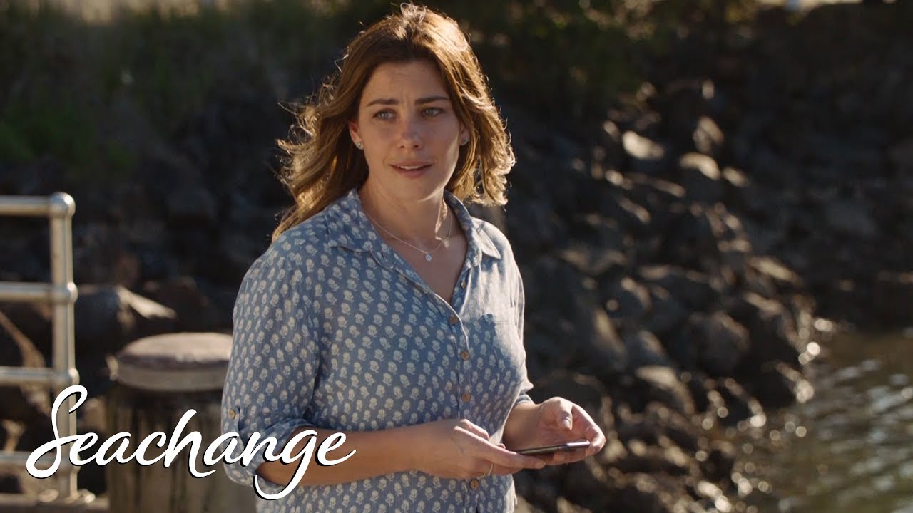 Seachange episode 2 preview: Findlay and Miranda chat | Seachange 2019