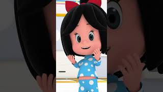 Cuquin's Fun Bus Song 🚍🎶 #CleoandCuquin #Cuquin