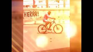 Gear bike fakie and wheelie