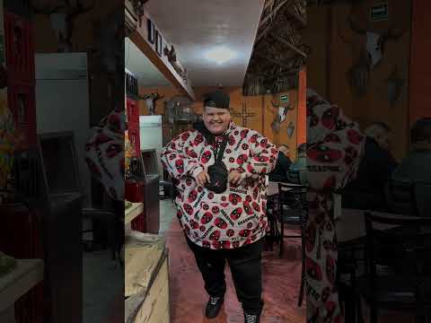 Así no se me nota la barriguita!😜// #shortvideos #comedia #humor