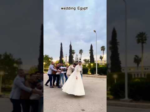 بيضحك اول 500 مره بس 😀😄😂😜 #wedding #egypt #arabwedding #اكسبلور #weddingdress #couplegoals #ترند