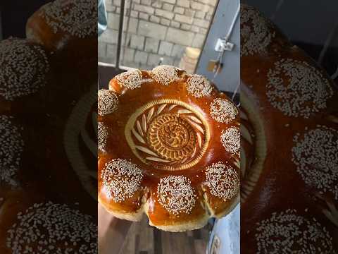 ONE OF THE MOST BEAUTIFUL BREADS IN THE WORLD #breadmaking #food #bread #croissant #baking #cooking