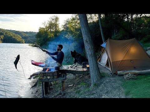 3 DAYS solo survival CAMPING; Catch and Cook, Primitive Fishing. Bushcraft Skills. Tent Shelter