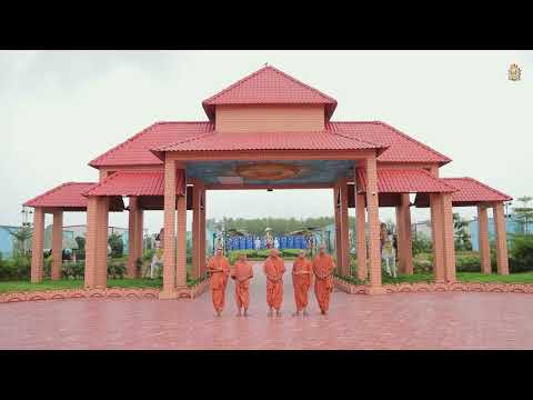 નવસારી ગુરુકુલમાં પૂજ્ય ગુરુમહારાજની મંગલ પધરામણી || Navsari Gurukul