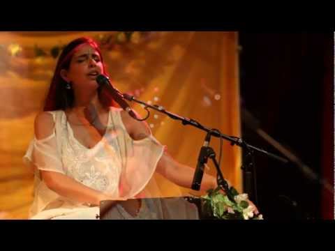 Aisa Naam - GuruGanesha Band featuring Paloma Devi