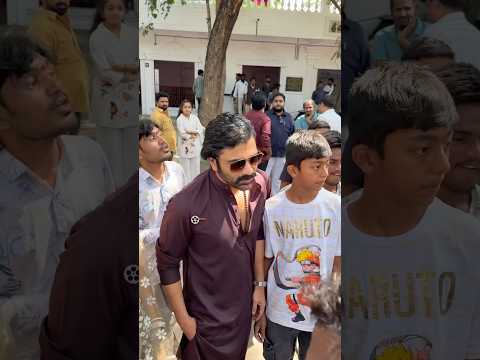 పెద్దమ్మ గుడిలో కెమెరాలకు చిక్కిన శర్వానంద్! 💥 Sharwanand Jubilee Hills Peddamma Temple Video