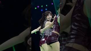 NAYEON During “MEEEEEE” in Austin (Day 2) ✨ #twicelive (cr.llemonvn)