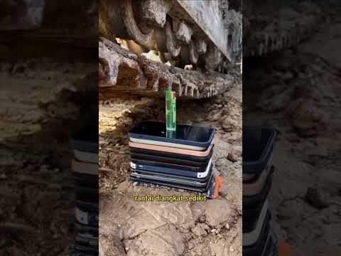 Skill Dewa! Ekskavator Nyalakan Korek Api Pakai Rantai #shortsviral #youtubeshorts #shortsfeed