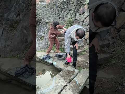 It is more appropriate to be rude to beat people. Humorous and funny Yushan Network Association