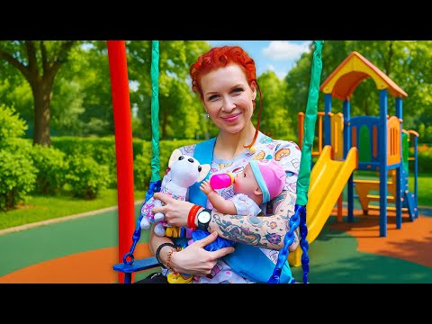 Baby Born Emily und Freundin auf dem Spielplatz! Lena baut eine Trage!