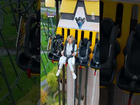 À la moindre erreur, Zoé chute de 77 mètres ! 😱🎢 #vivaforlife #viva #vivaforlife2024 #shorts