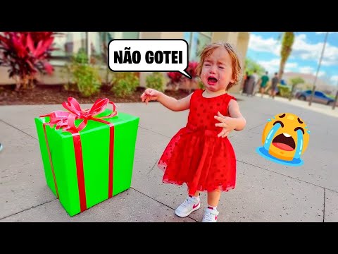 MINHA FILHA NÃO GOSTOU do PRESENTE que COMPREI pra ELA! Pai Também Vloga