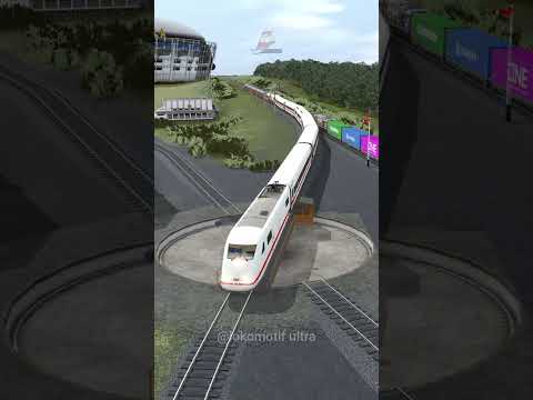 2 Kereta Api Cepat Melintasi Turntable Persilangan 3 Kereta Api #train #automobile #indianrailways