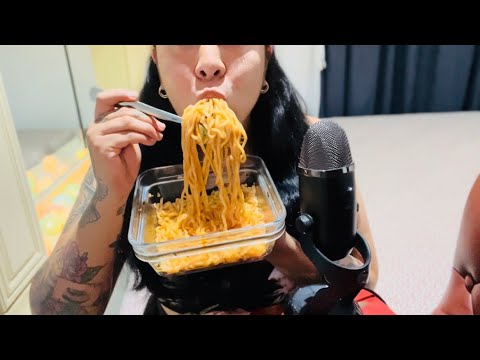 🔥💦ASMR EATING SOUNDS | COMIENDO RAMEN SÚPER PICO$O🔥💦