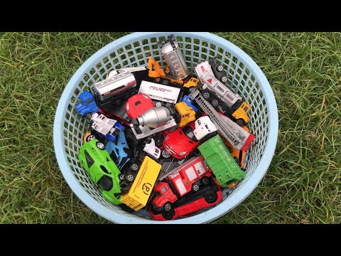 Toys Cars Vs Toys Truck Review On The Grass !!