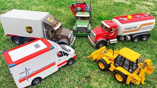 Coches para niños Truck Car BRUDER Tractor y servicio de entrega. Aventuras de autos Niños pequeños
