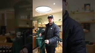 Lukas im Dosenkostüm