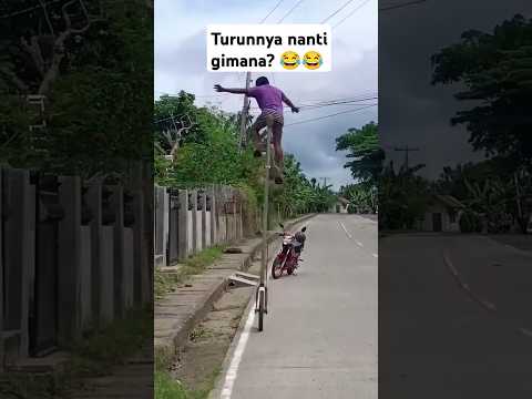 Sepedanya terlalu tinggi #sepeda #bycycle #shortvideo #shorts