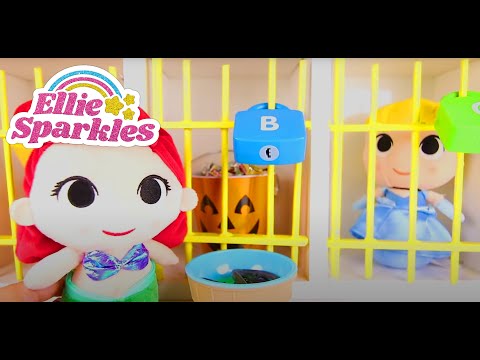 Spooky Play Time | Ellie Sparkles Jr