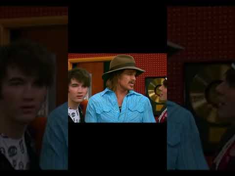 MASSIVE hannah montana plot hole???