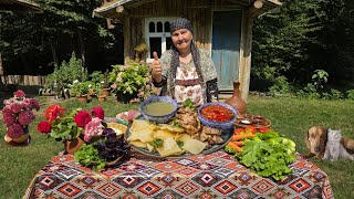Бабушка готовит хинкали с мясом 🥟 | Деревенская жизнь и вкус детства
