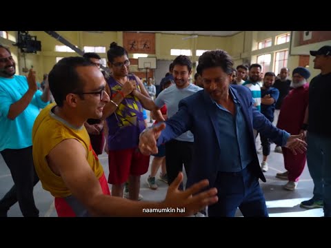 Shah Rukh Khan Surprises The Sitaare! | Shah Rukh Khan | Sitaare Zameen Par | Aamir Khan Talkies