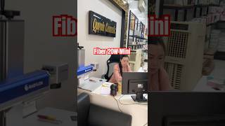 Máy khắc fiber 20w mini giá bao nhiêu khắc trên vật liệu gì?