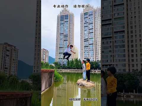🌊😂 Uncle Tried to Be the Hero… But Ended Up Stuck with the Kids! 🤦‍♂️🤣