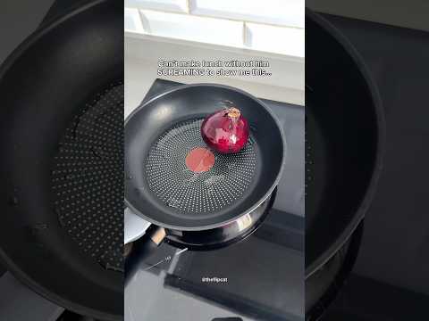 Cat SCREAMS to show me this… #funnycat #cooking #flip