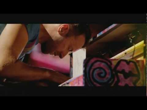COLDPLAY live 2012 - Yellow (piano intro) - Full HD