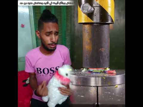 اعمل فولو ولايك ؛لما محدش من اهلك يجلكو ومحدش يديك عديه اعملو اشترك في قناتي علي اليوتيوب وفولو ع