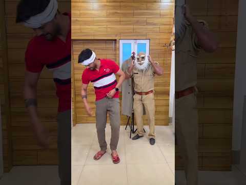 পুলিশটা মুখোশ পড়ছে কেনো ? #shorts