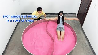 挑战在5吨重的彩沙里找一粒粉珍珠！