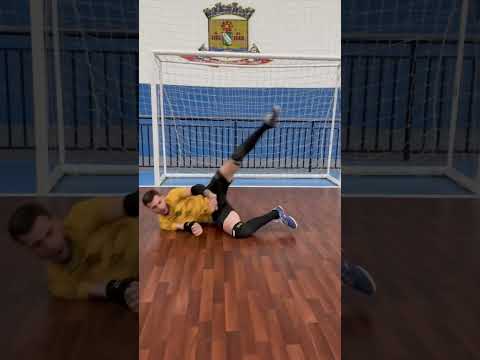 O goleiro que espalma todas!!! #goleiro #futsal
